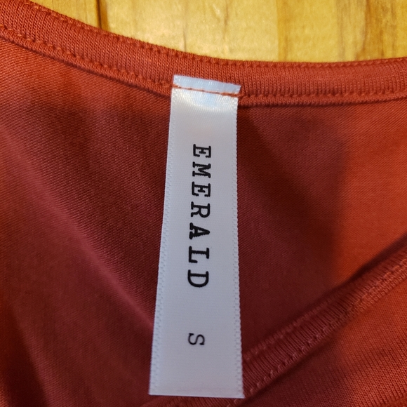 Top - Picture 2 of 3